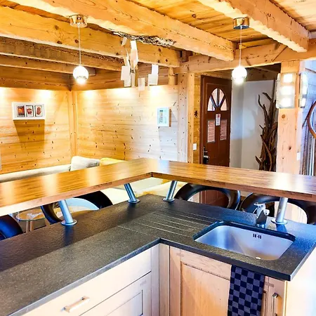 Appartement Le Grenier 1821 - Mini - Centre Village - Aravistour